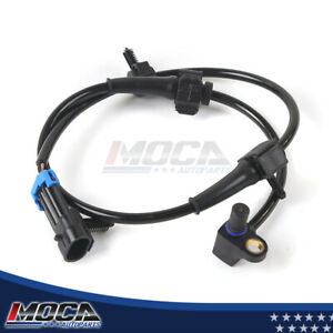 Sensor de velocidad de rueda ABS MOCA delantero izquierdo o derecho para Cadillac Escalade 5.3L 02-04 y Chevrolet Avalanche 1500 5.3L 02-06 y Chevrolet Express 2500 4.3L 4.8L 5.3L 6.0L 03-05 y Chevrolet Silverado 1500 5.3L 6.0L 99-06